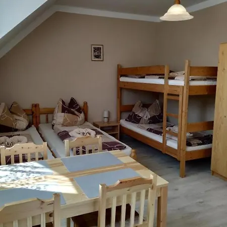 Penzion Zirovice Gæstehus