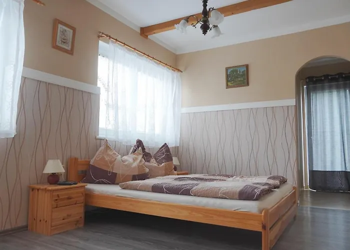 Gasthof Penzion Zirovice *